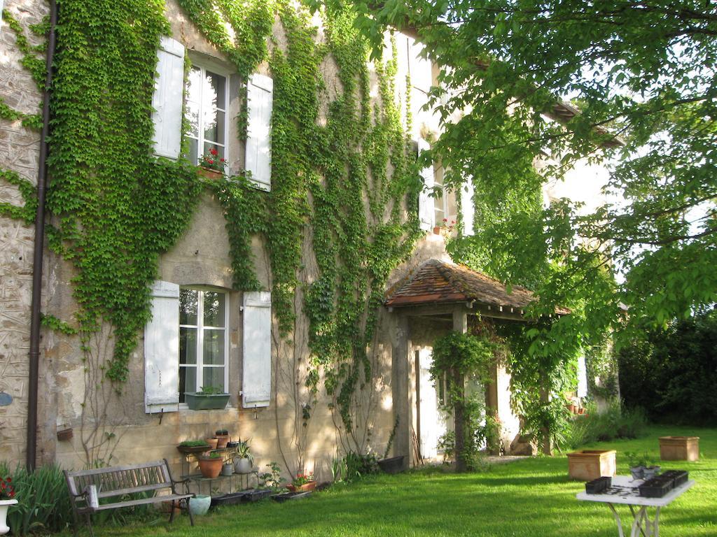 לינה וארוחת בוקר Berneuil  Le Domaine De Panissac מראה חיצוני תמונה